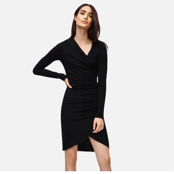 Aritzia - Wilfred Free Klum Dress - Picture 1 of 2